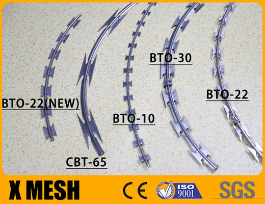 Concertina Razor Barbed Wire With 2.5mm Wire And 0.5mm Blade Thickness For Security Fields