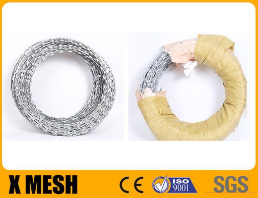 CBT 65 Type Concertina Wire With SUS 304 Material 0.5mm Thickness For Security Fence