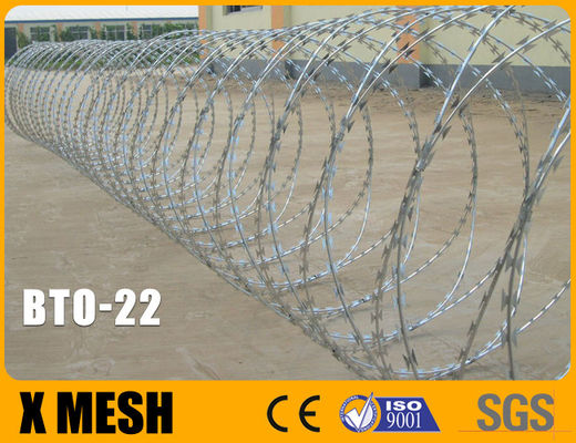 Razor Barbed Wire With BTO 22 Cross Type 5 Clips Each Circle 600mm Outside Diameter