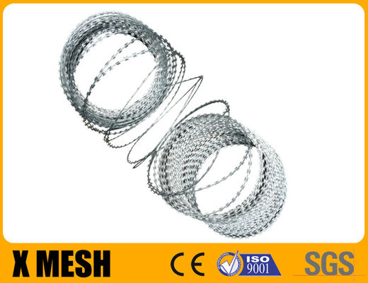 Razor Barbed Wire With BTO 22 Cross Type 5 Clips Each Circle 600mm Outside Diameter