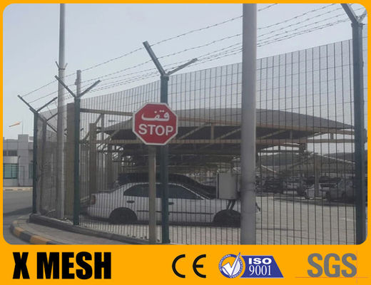 3.5mm Wire Anti Climb Mesh Fence 3.5m High Include Top Y Arm And Barbed Wire For Parking Lot